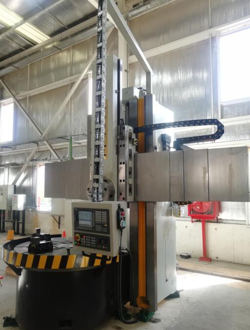 Torno de torreta vertical CNC para ITT